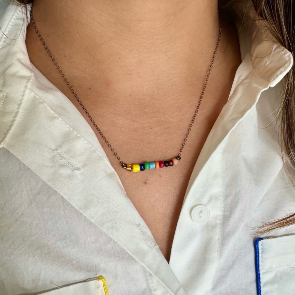 Twine & Twig Simple Chain Necklace Multicolor Stones